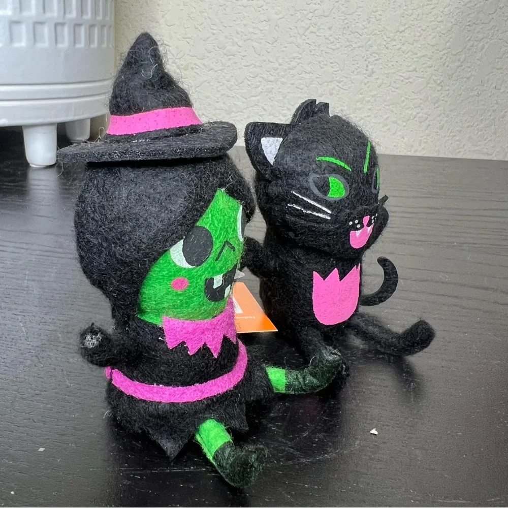 NEW Target Hyde & EEK! Halloween Witch and Cat Duo Figurine